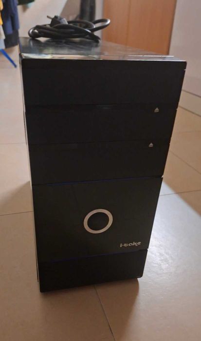 Vendo PC - i5 4570 + 8GB RAM + 240Gb SSD(W10) + 2TB HDD