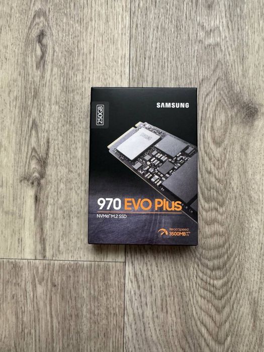 накопичувач Samsung SSD M2 NVMe 970 EVO Plus 250Гб; 500Гб