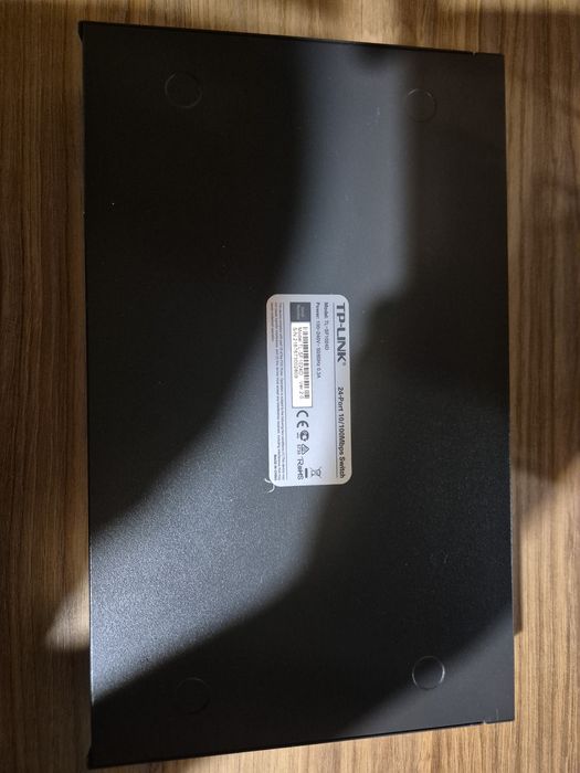 Switch TP-Link TL-SF1024D