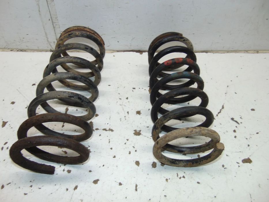 Mercedes W123 molas suspensão