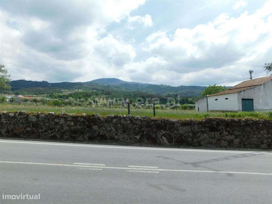 Terreno Urbano / Seia, Santa Marinha e São Martinho — Reguengos de Monsaraz, Évora