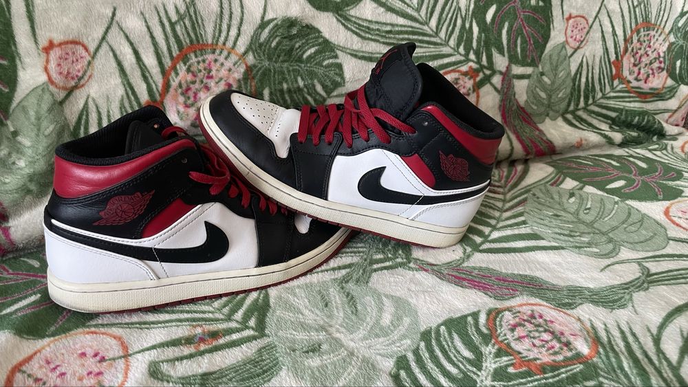 Nike Jordan 1  Mid . Buty meskie. Rozmiar 42.