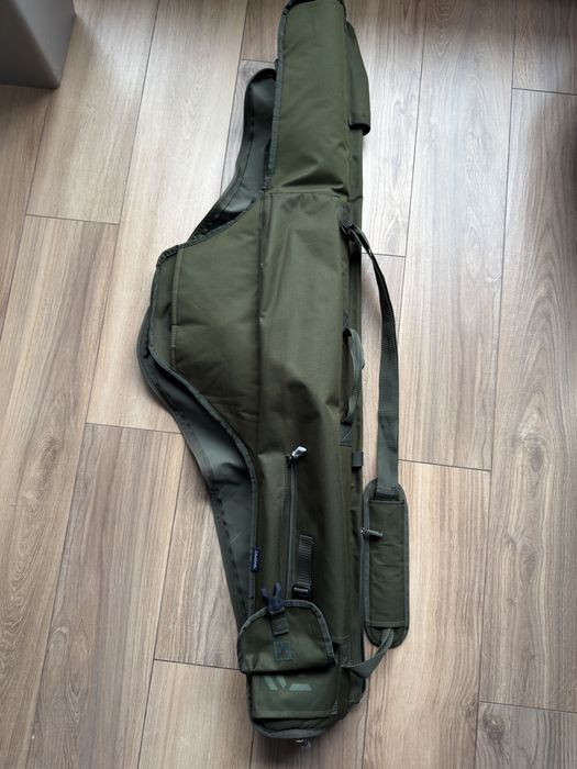 Чохол для вудилищ на 3 вудилища Daiwa Black Widow Extention 3 holdall