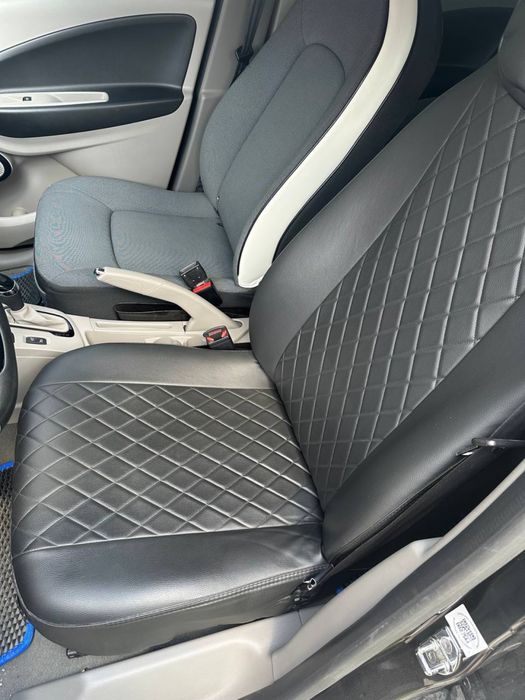Чохли на Renault Zoe Зое Зоя