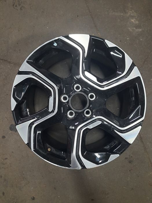 (P1) Felga 18" 5x114,3 ET 45 7,5j