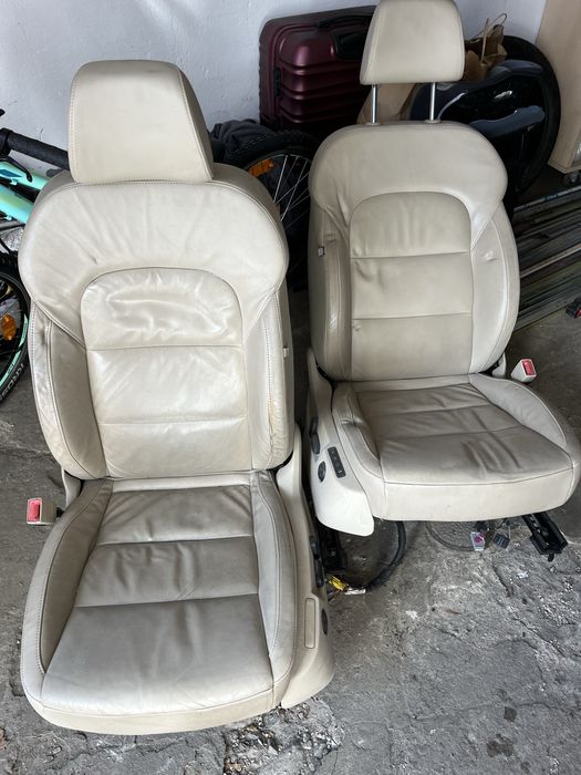 Fotele Skoda Superb 2