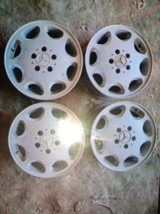 Продаються диски ціна 3 тис за 4 диски