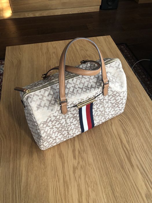 Korebka Tommy Hilfiger