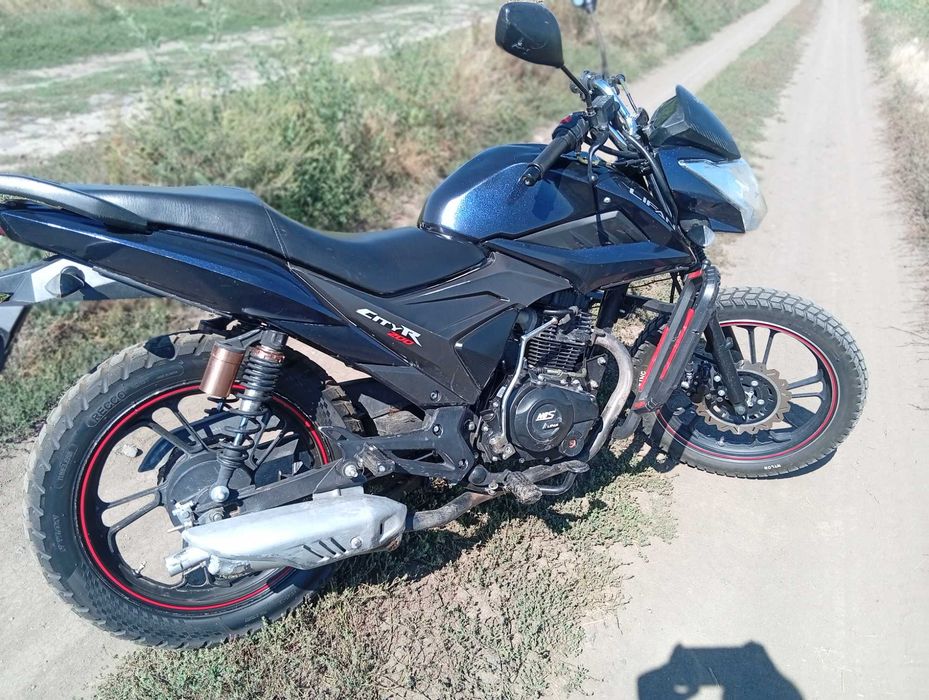 Мотоцикл  ліфан сітур 200