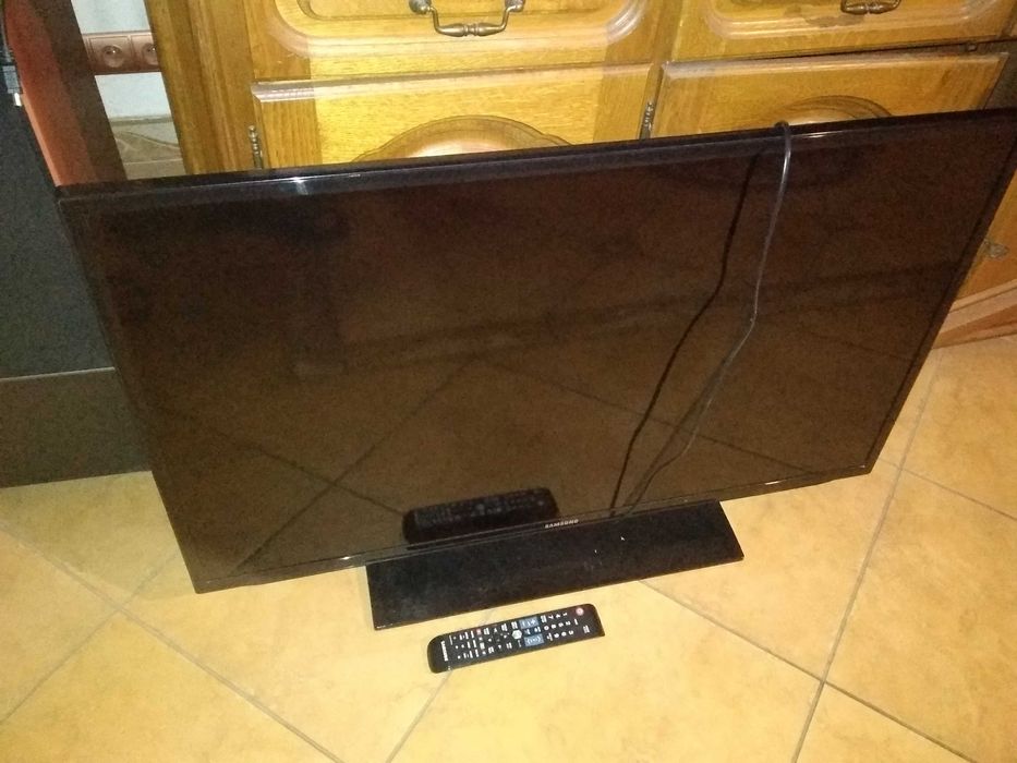 Monitor lenovo 22 cale sprawny TV samsung 42 cale dobry ze smartem