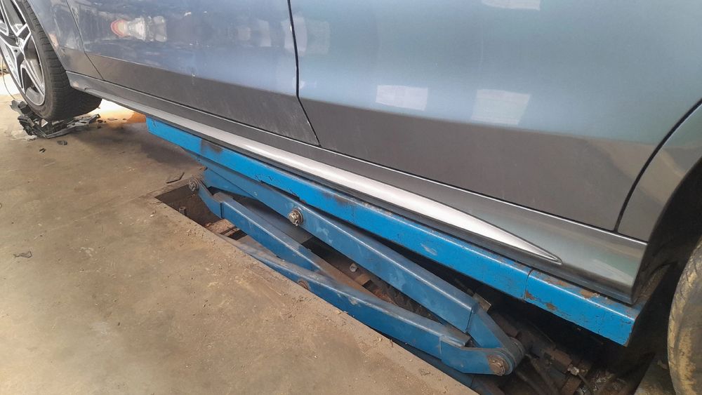 Embaladeira esquerda MERCEDES-BENZ Classe C Carrinha (S205)