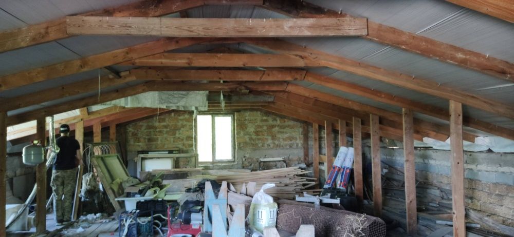 Утеплення піноізолом повітряного прошарку Будинки, Покрівлі, Стелі