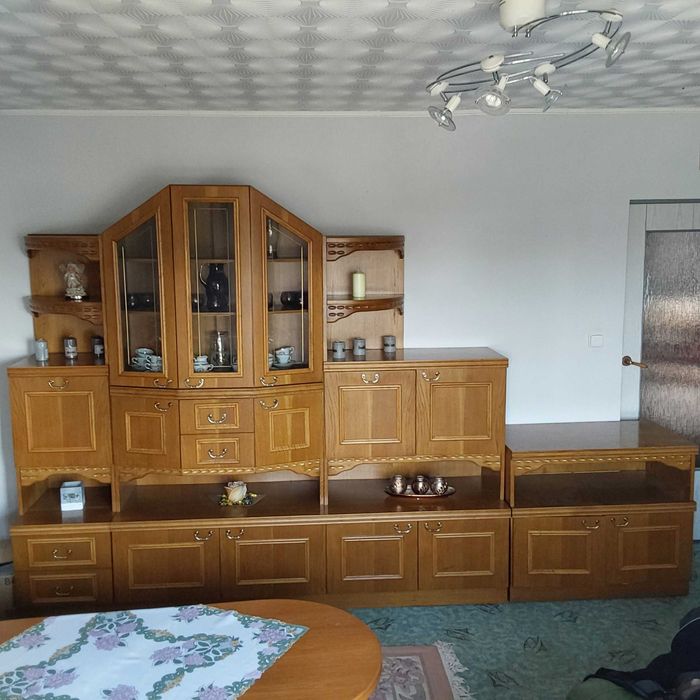 Meble do salonu z szafką tv. W kolorze dębu.8