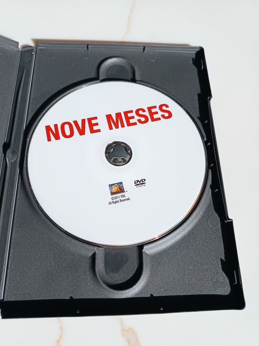 DVD nove meses    .