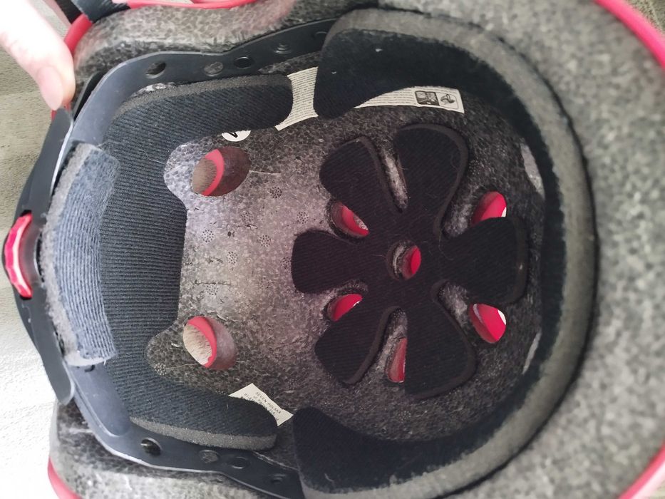 Kask dziecięcy mc quenn