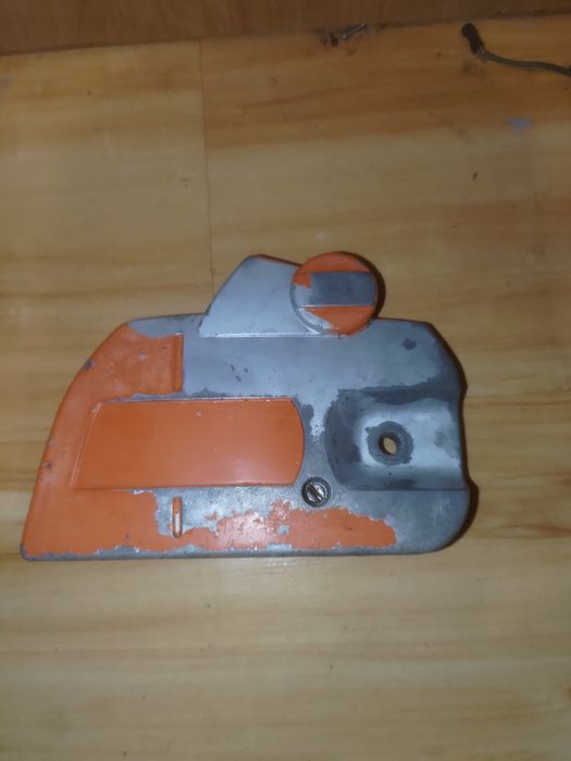 Osłona prowadnicy/sprzęgła Husqvarna 445