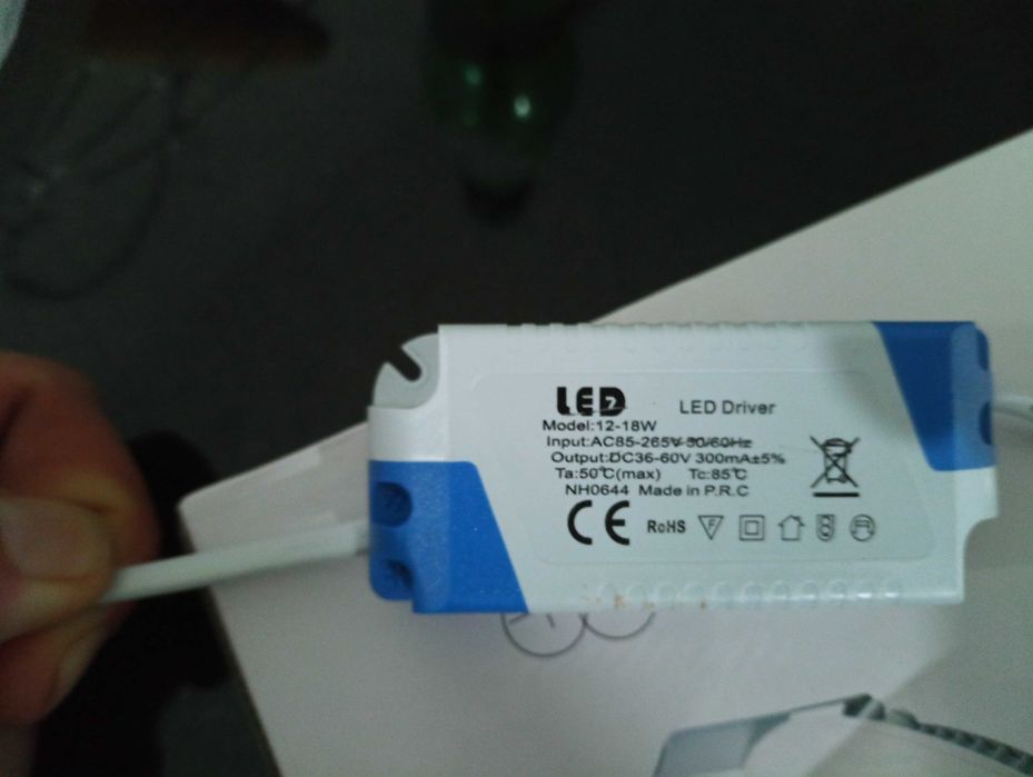 Focos led 18w 1550 lúmens novos ***