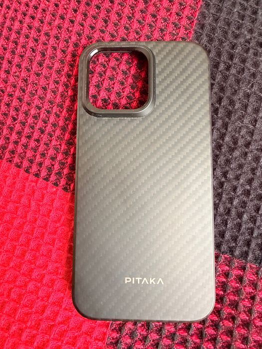 Продам чехол на IPhone 15 pro max