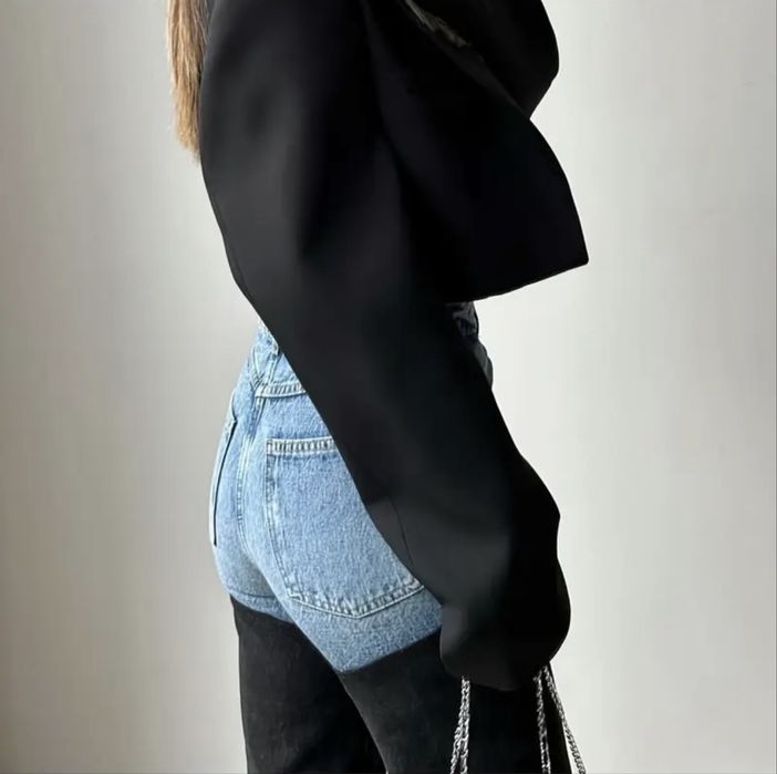 Джинси з завишеною талією