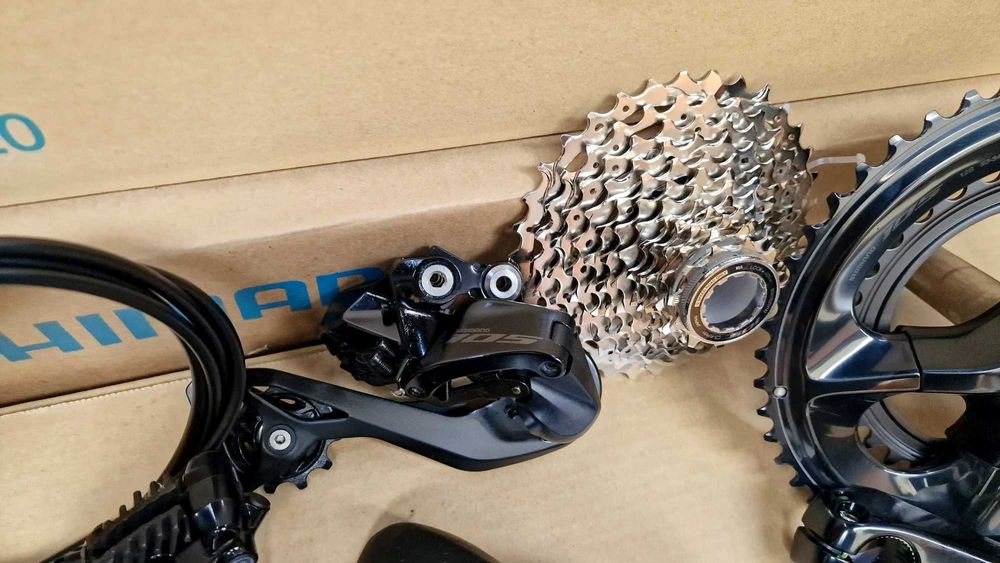 Najtaniej NOWA Elektroniczna grupa SHIMANO 105 Di2 2x12 R7100 faktura