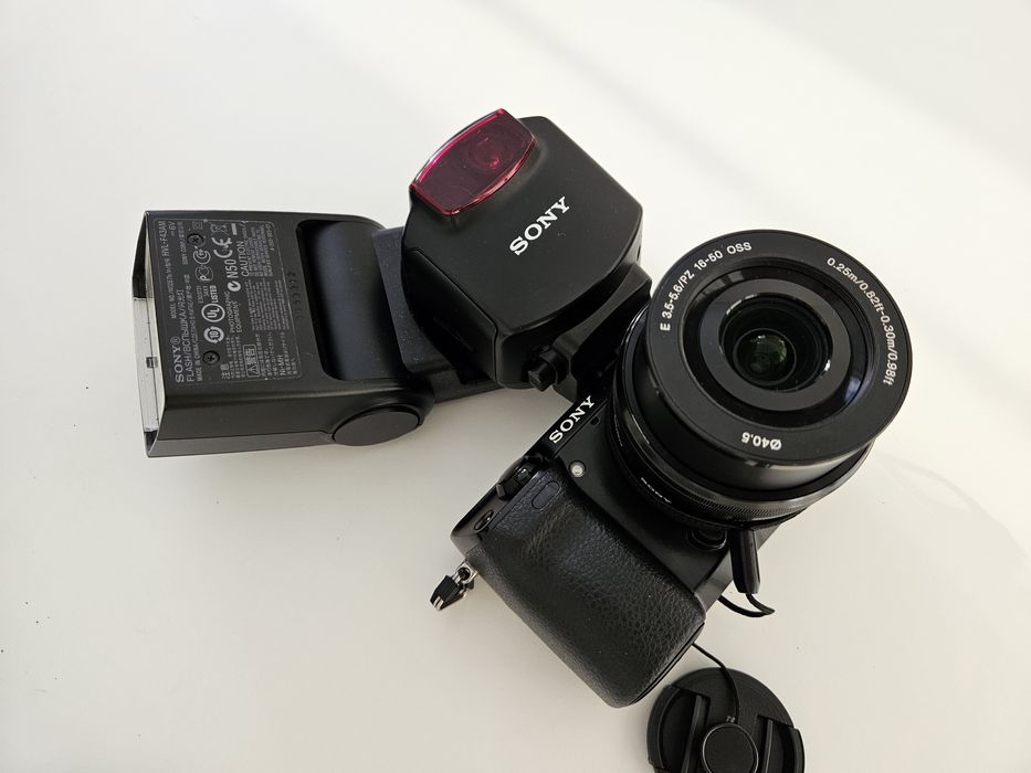 Sony nex 7 фотоапарат, 16-50, вспишка, мікрофон