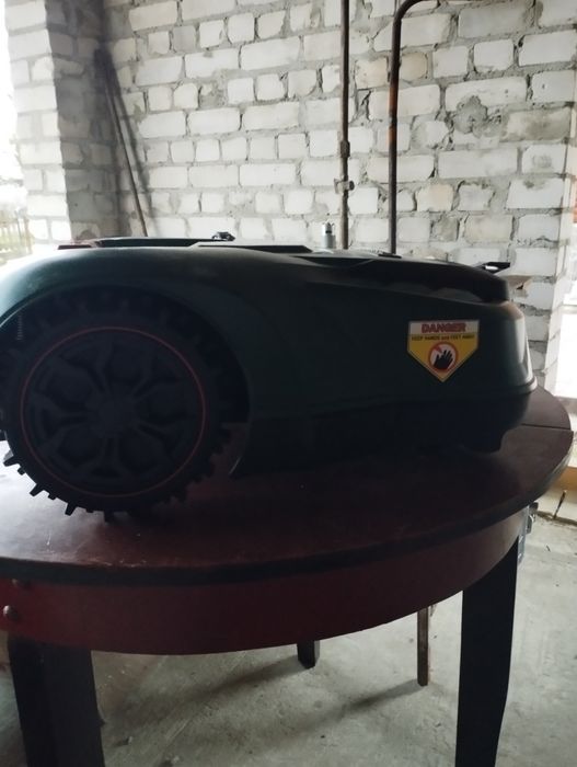 Робот газонокосарка Parkside