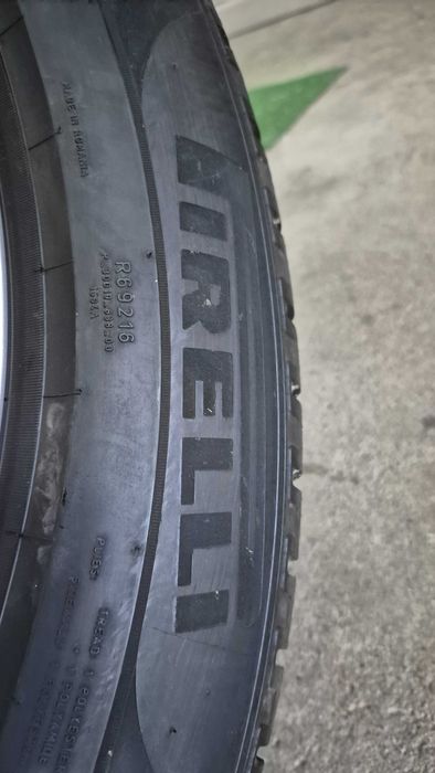 2 Pneus Pirelli Scorpion Winter 255/50 R19 103T Seal Inside AO VW Audi como novos DOT 50/23