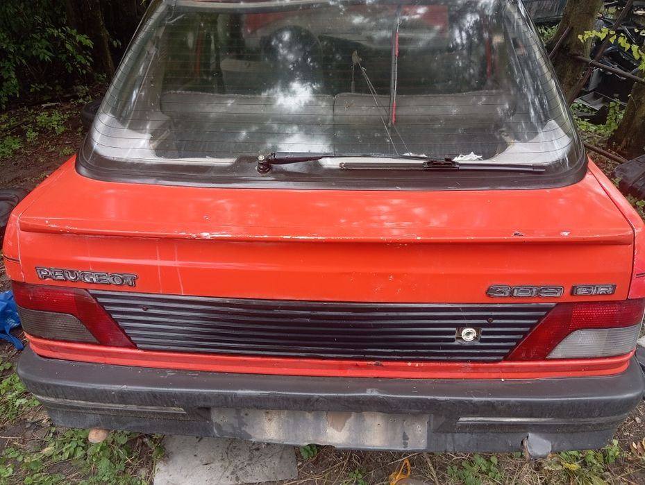Кришка Ляда багажника Peugeot 309 (Пежо 309) 1985–1993 рр.