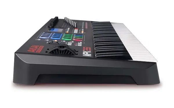 MIDI-клавіатура AKAI MPK 261