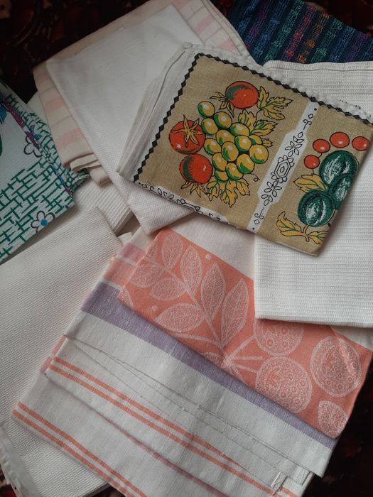 Рушники Нові, різні.