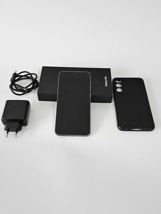 Samsung S23 plus 256gb. Muito bom. Tudo de origem