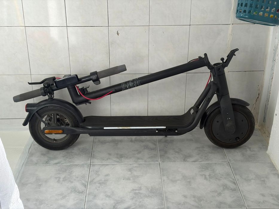 Trotinete NAVEE  V40i  PRO