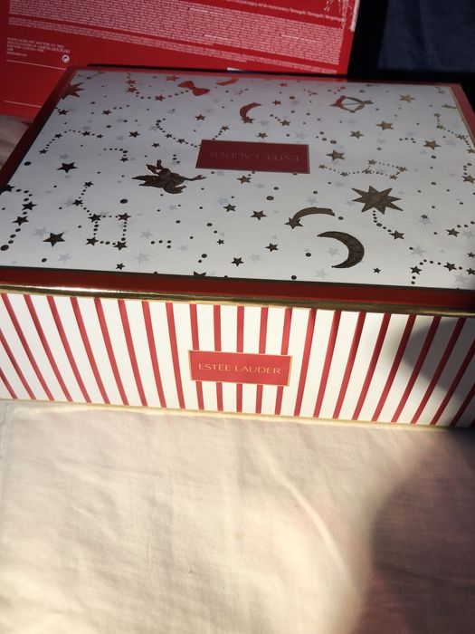 Caixa de papel rigida ideal para arrumação