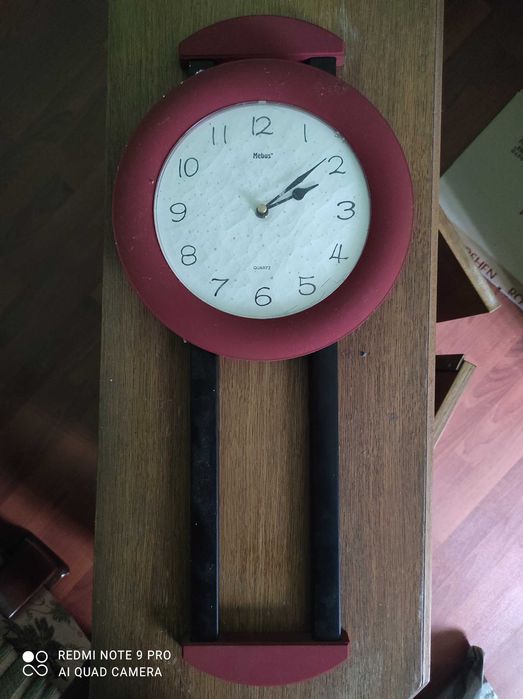 Годинник настінний