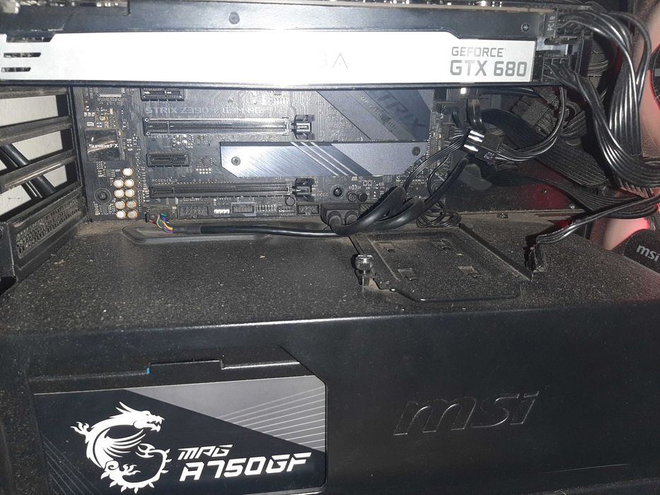 Rog Strix Z390-F-Gaming+Intel Core i9 9900 3.10 ghz