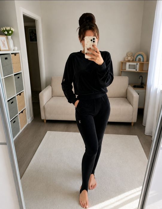Czarny welurowy dres komplet cardio buny 40 L