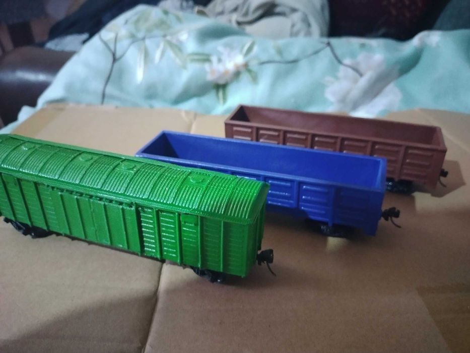 моделі вагонів пасажирських і товарних маштаб 1.87 РЗД УЗ