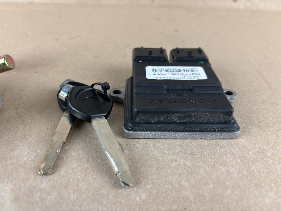 Skuter IMF 50 INDUSTRIE Zestaw do Odpalania Stacyjka Moduł Komputer