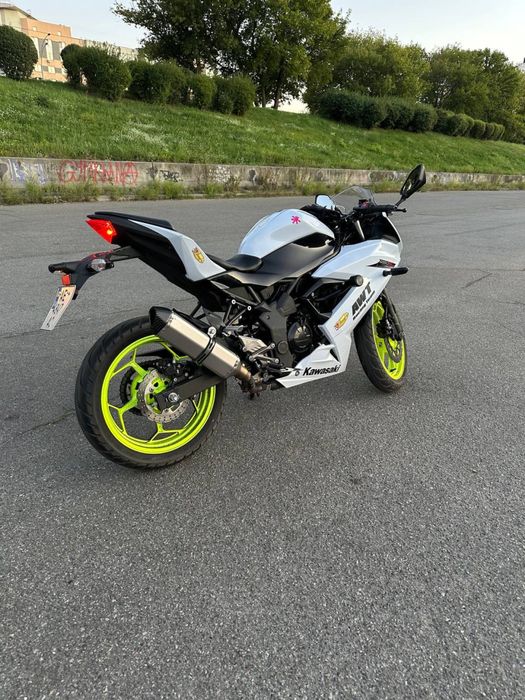 Kawasaka ninja 250sl