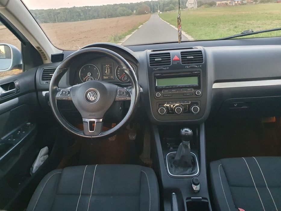 /  /   VW JETTA  /  /  2009r  /  /  1.6 TDi 105KM  /  /  CZYTAJ OPIS   /  /