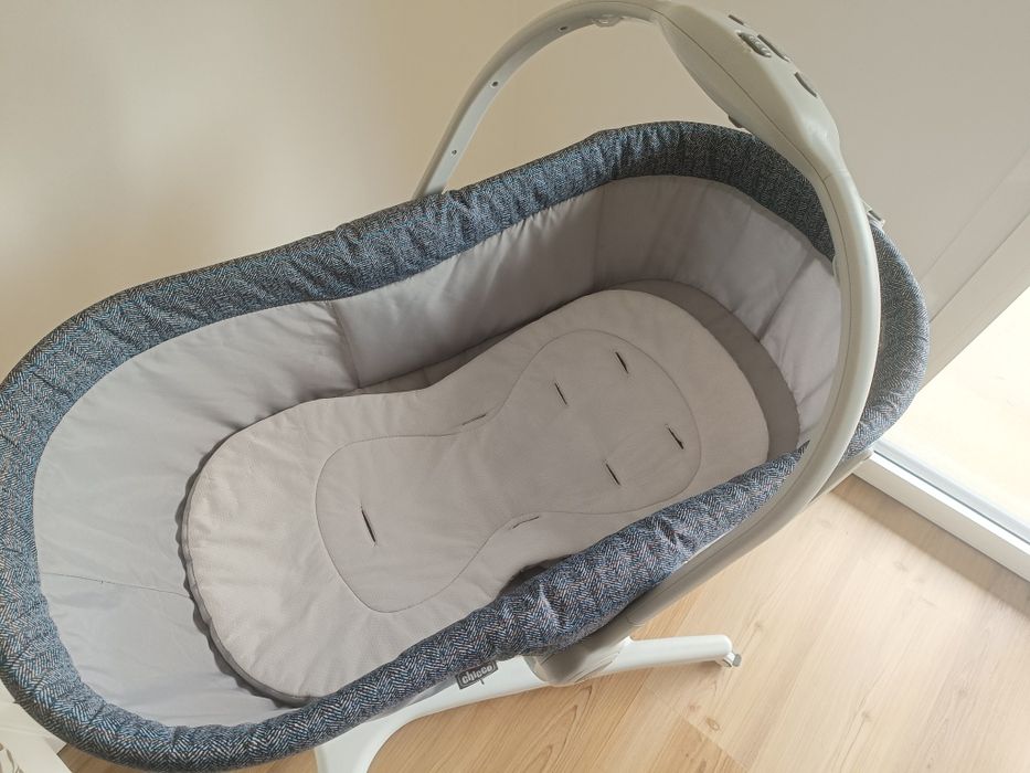 Vendo baby hug 4em1 da Chicco + kit de papa