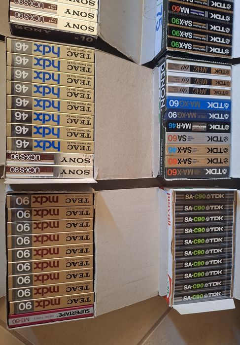 (9) Kaseta TDK, DENON, SONY,TEAC Maxell, BASF Marantz