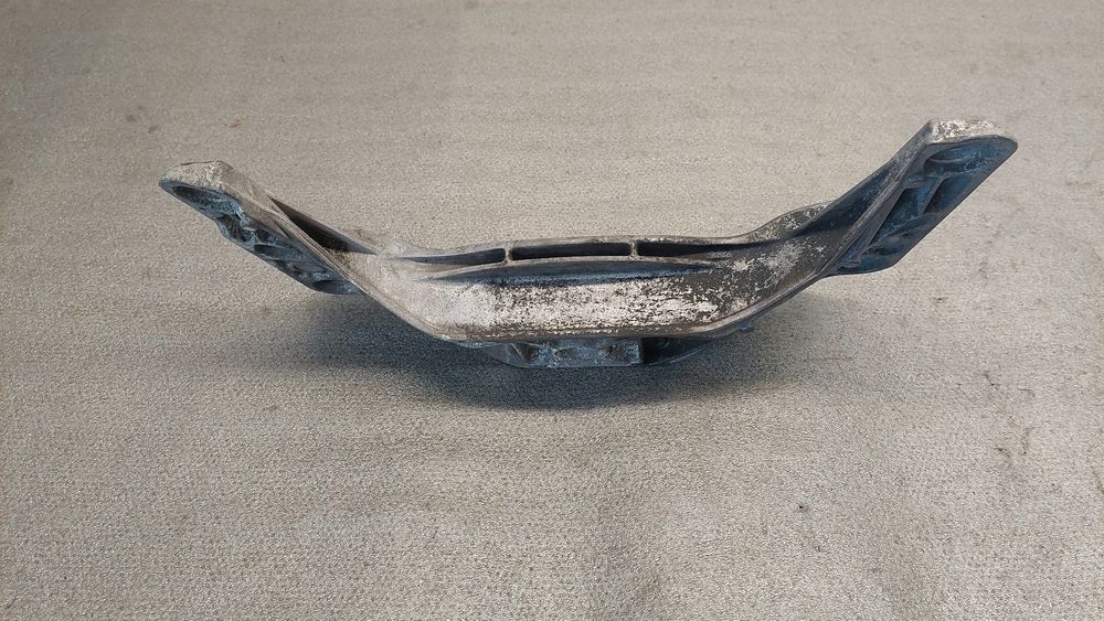 Apoio da caixa BMW 5 Touring (E61)