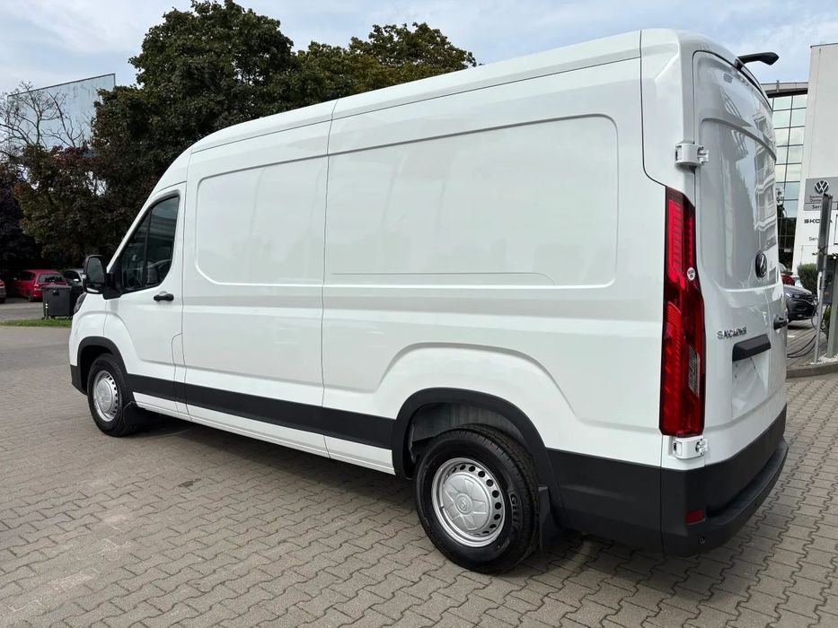 Maxus Deliver 9  Maxus Deliver 9