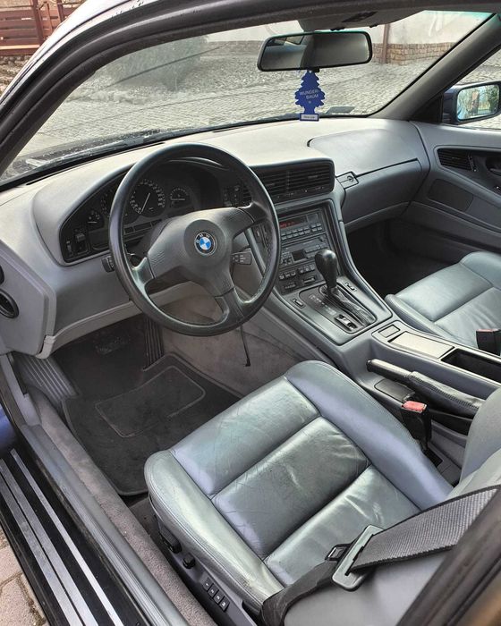 BMW 850 ,seria 8 , 130 000 zł.
