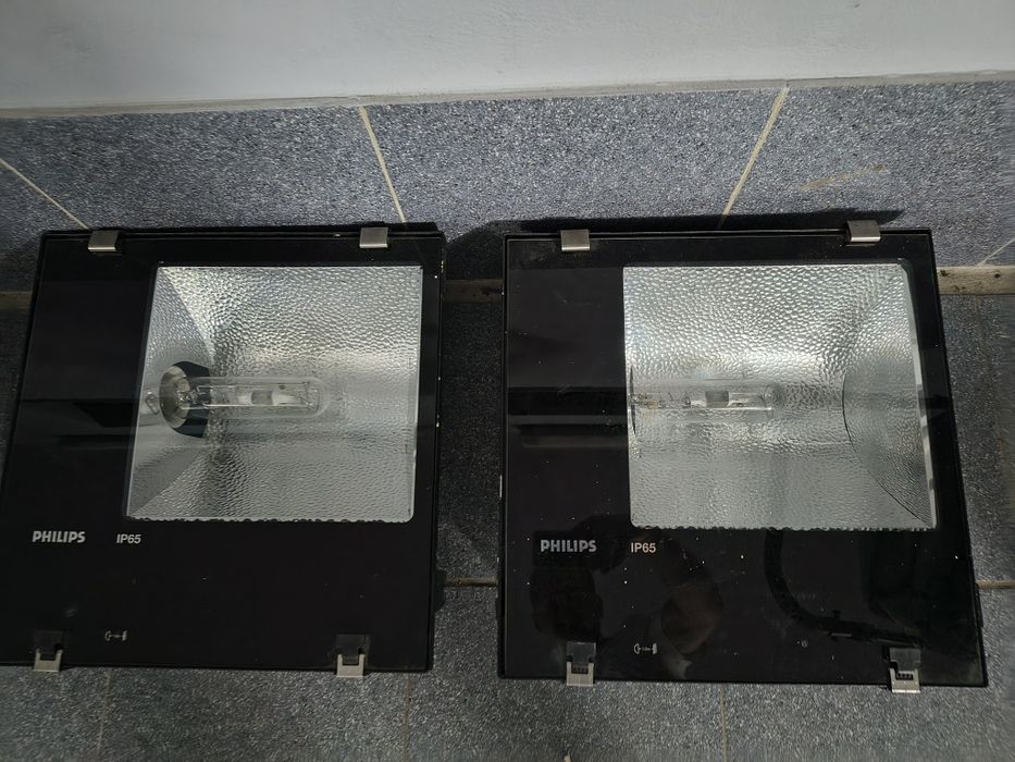 Lampa Philips 250W IP 65