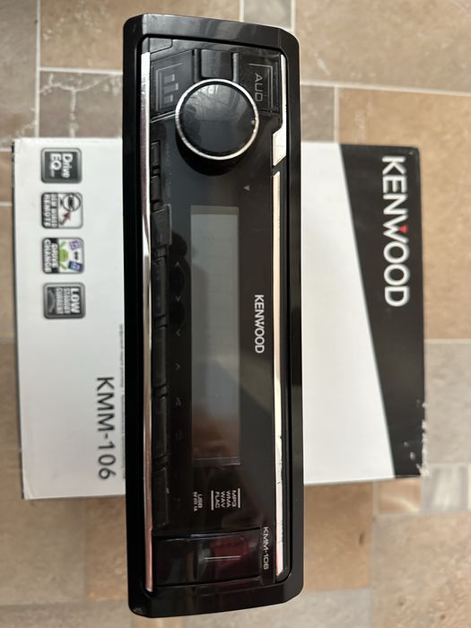 Автомагнитола Kenwood KMM-106