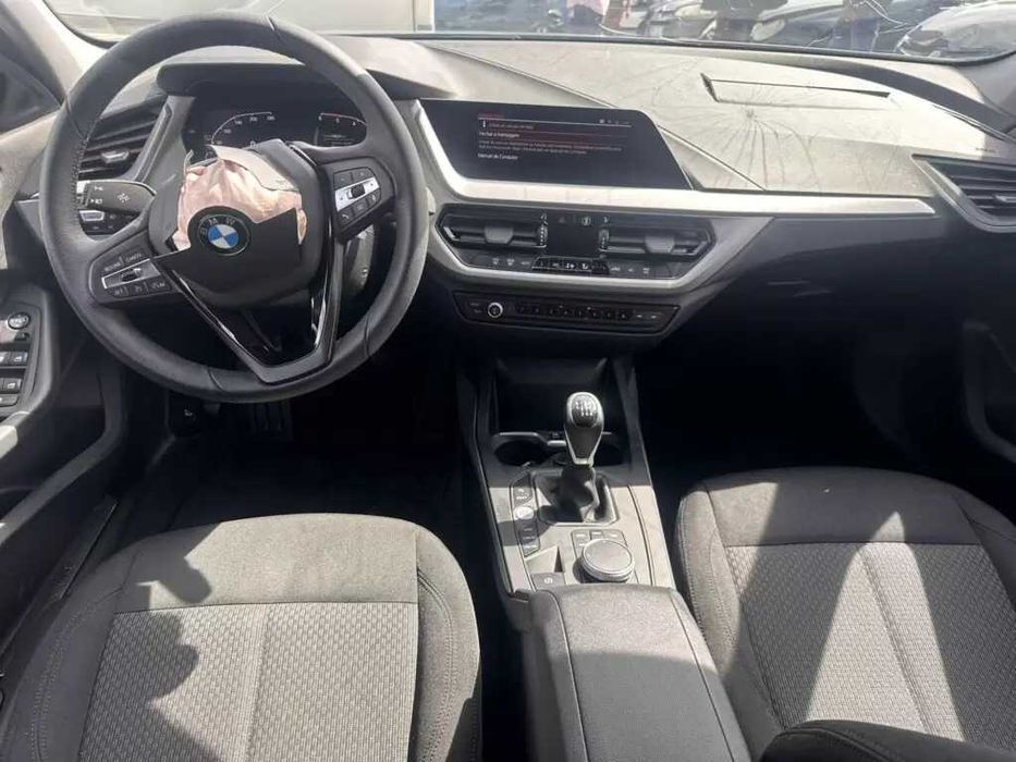 BMW 1 Hatchback (F40) 116 d de 2023 Salvado