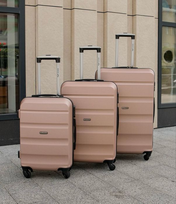 Чемодан чемоданы валіза  Wings AT 01 ПОЛЬША  ( АКЦІЯ)