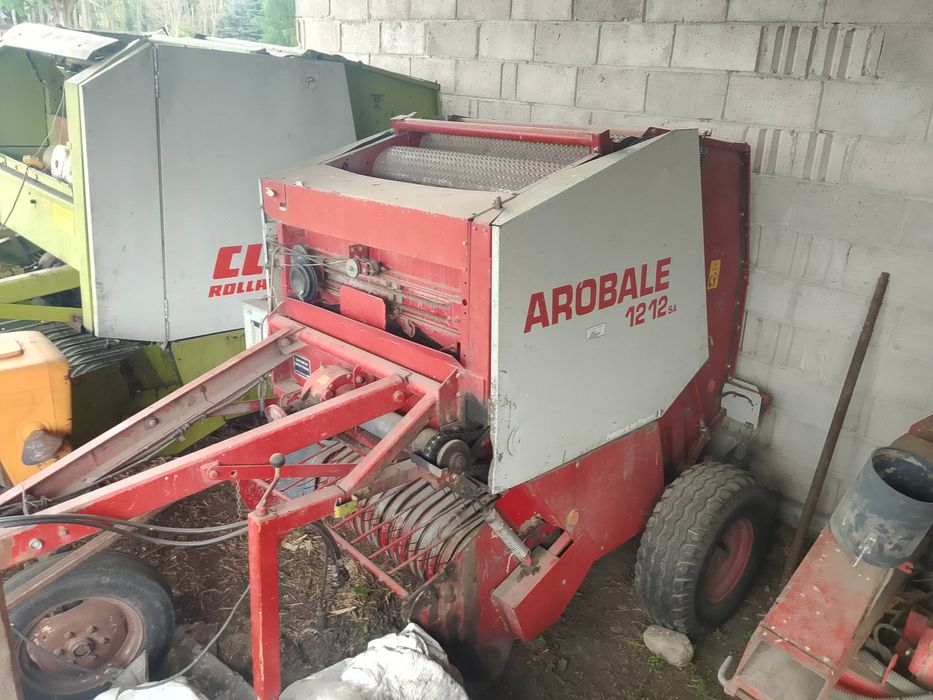 Prasa arobale 1212 Claas Rollant 42 farmer.
